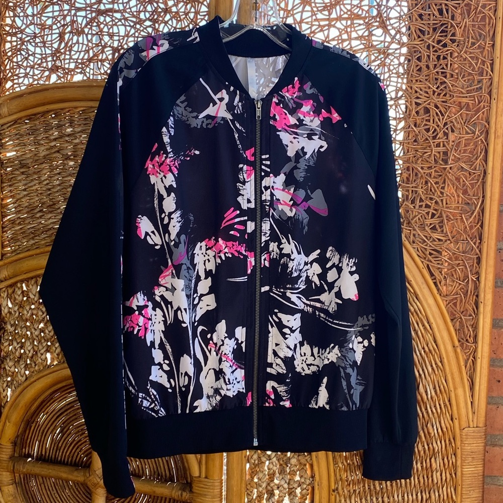 Fabletics Floral Black & Pink Zip-Up Jacket - Picture 1 of 8